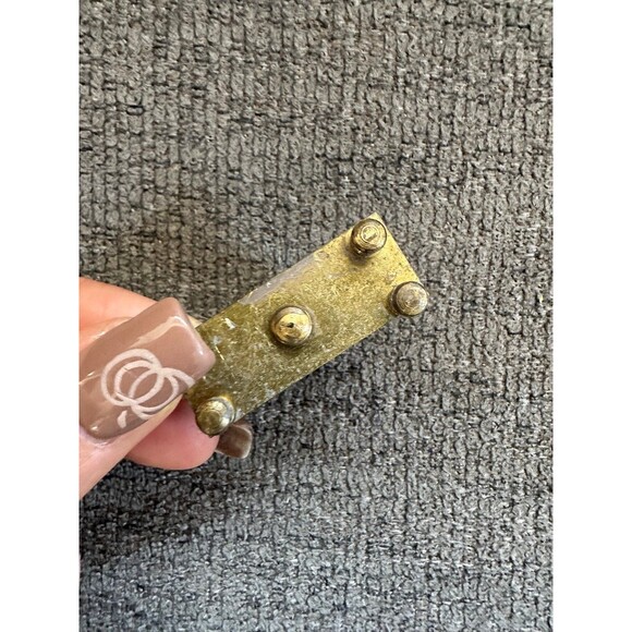 Vintage Collectable Rustic Brass Mini Mantel Clock Aged Patina Tarnished Charm - Picture 3 of 3